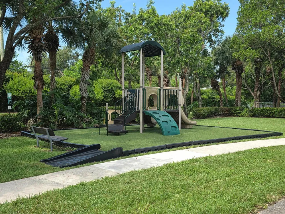 323 Spruce Street #323 Boynton Beach, FL 33426