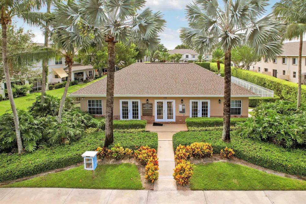 323 Spruce Street #323 Boynton Beach, FL 33426