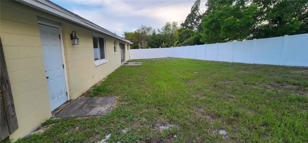 2408 KIMBERLY DRIVE Deltona, FL 32738