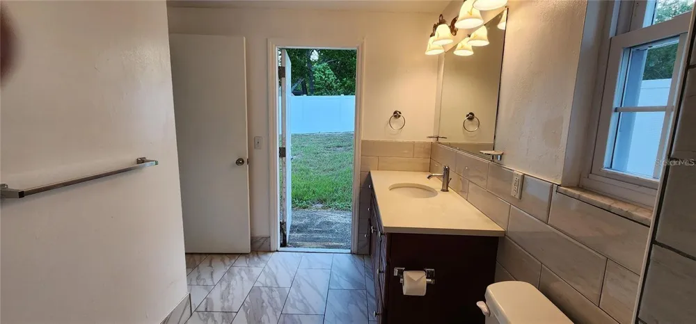 2408 KIMBERLY DRIVE Deltona, FL 32738
