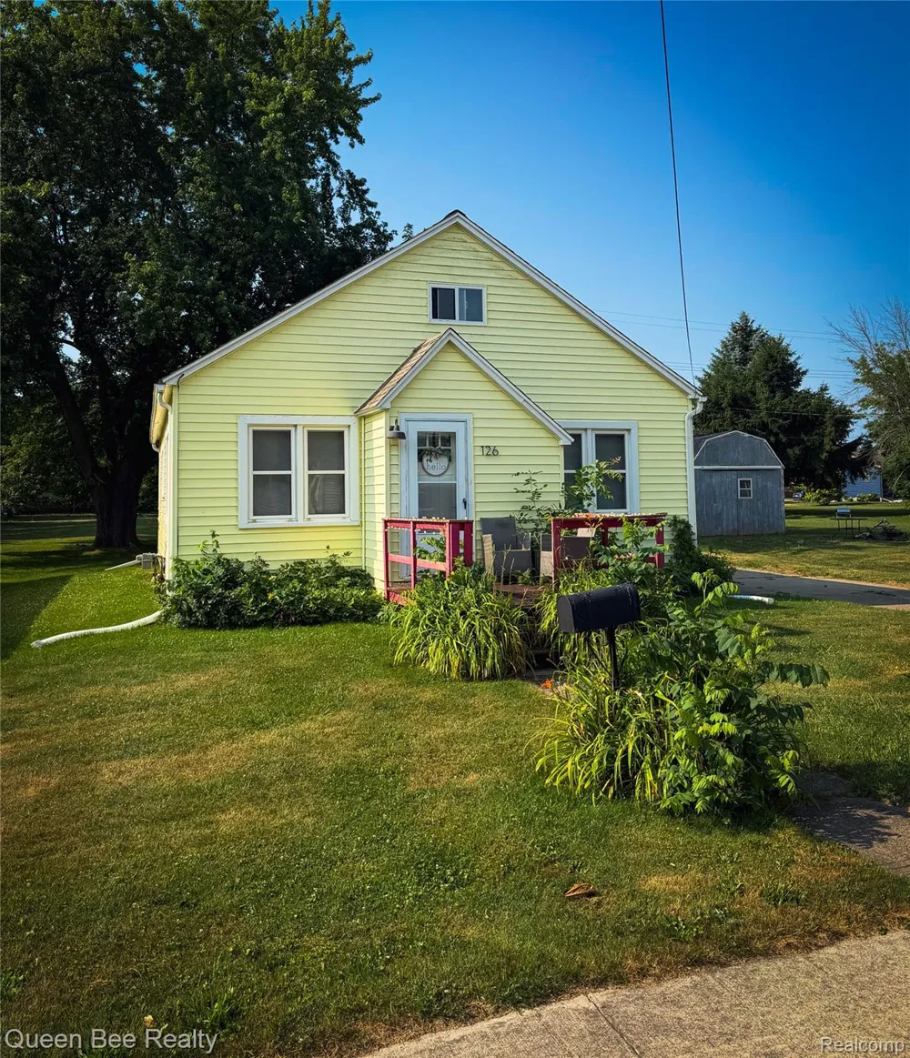 126 Bartlett Street Harbor Beach City, MI 48441