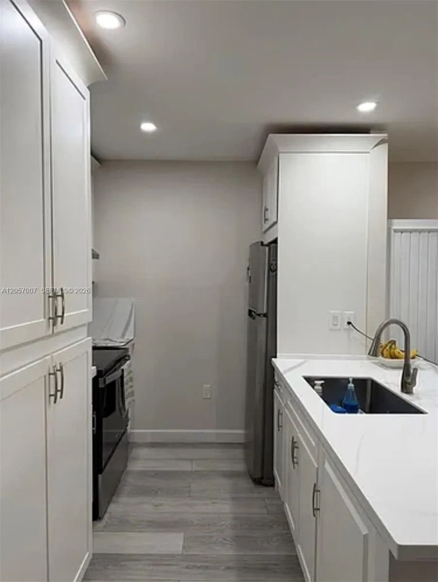 8261 SW 128th St #203 Pinecrest, FL 33156