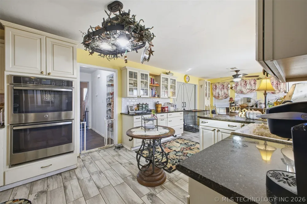 19661 County Road 3500 Fitzhugh, OK 74843