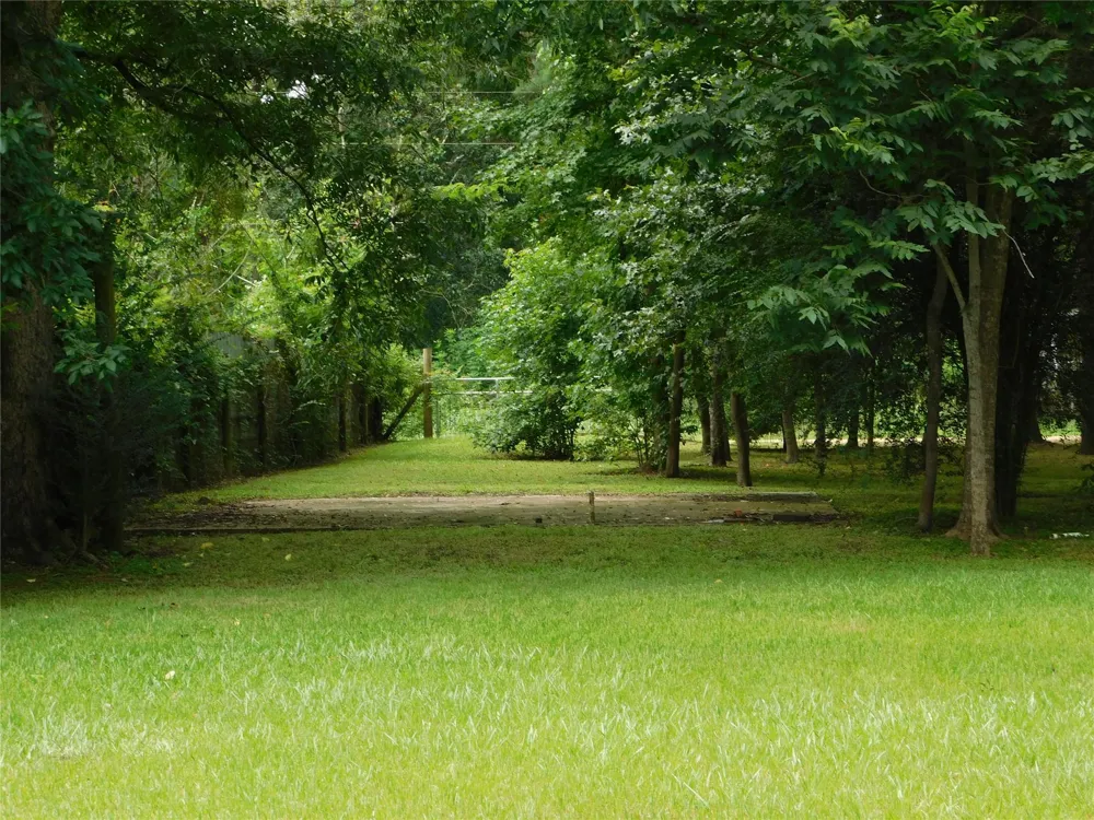 141 Martinez Street Coldspring, TX 77331
