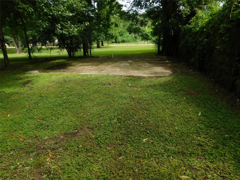 141 Martinez Street Coldspring, TX 77331
