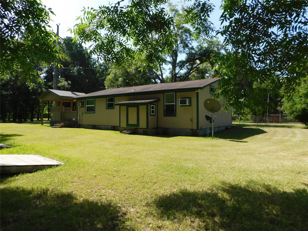 141 Martinez Street Coldspring, TX 77331