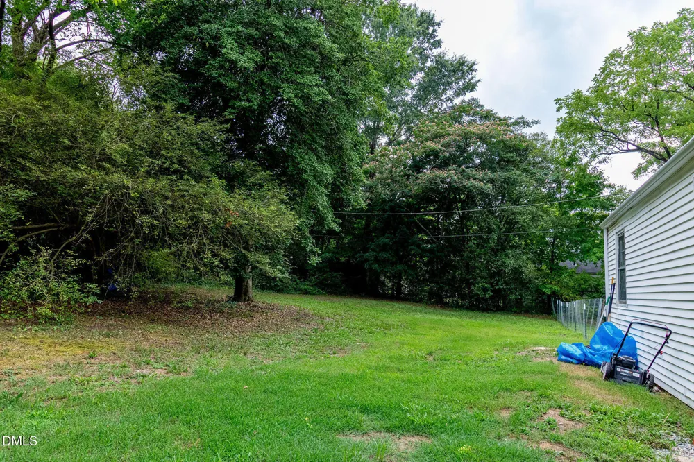1204 Toisnot Avenue NE Wilson, NC 27893