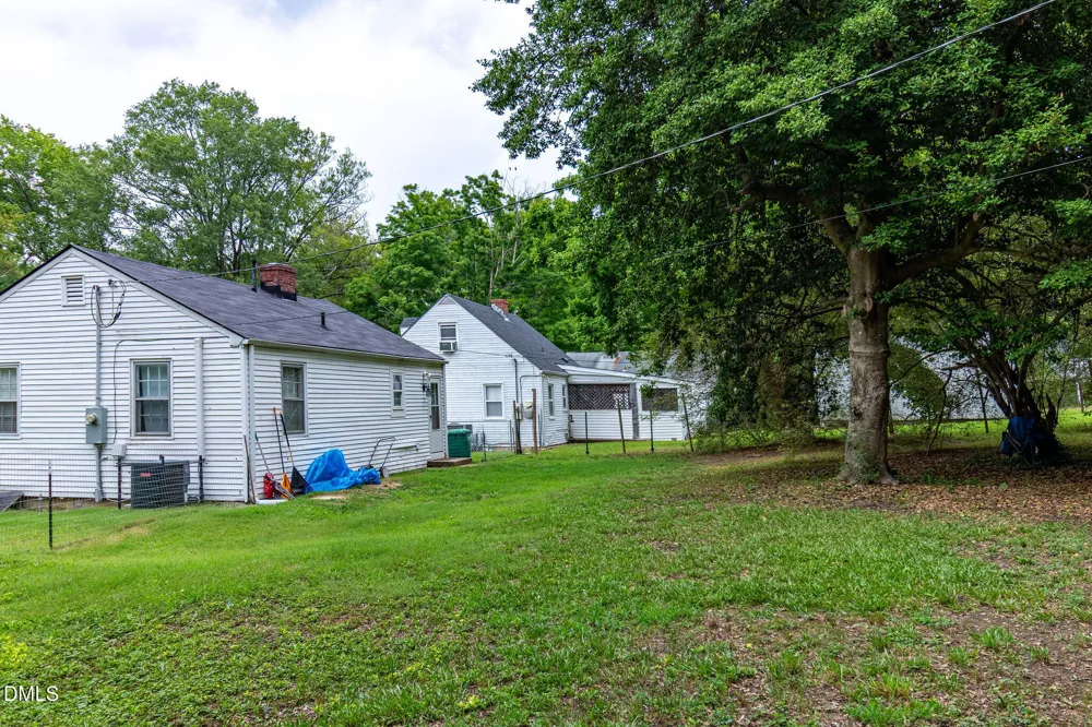 1204 Toisnot Avenue NE Wilson, NC 27893