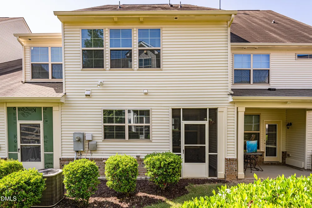 1124 Contessa Drive Cary, NC 27513