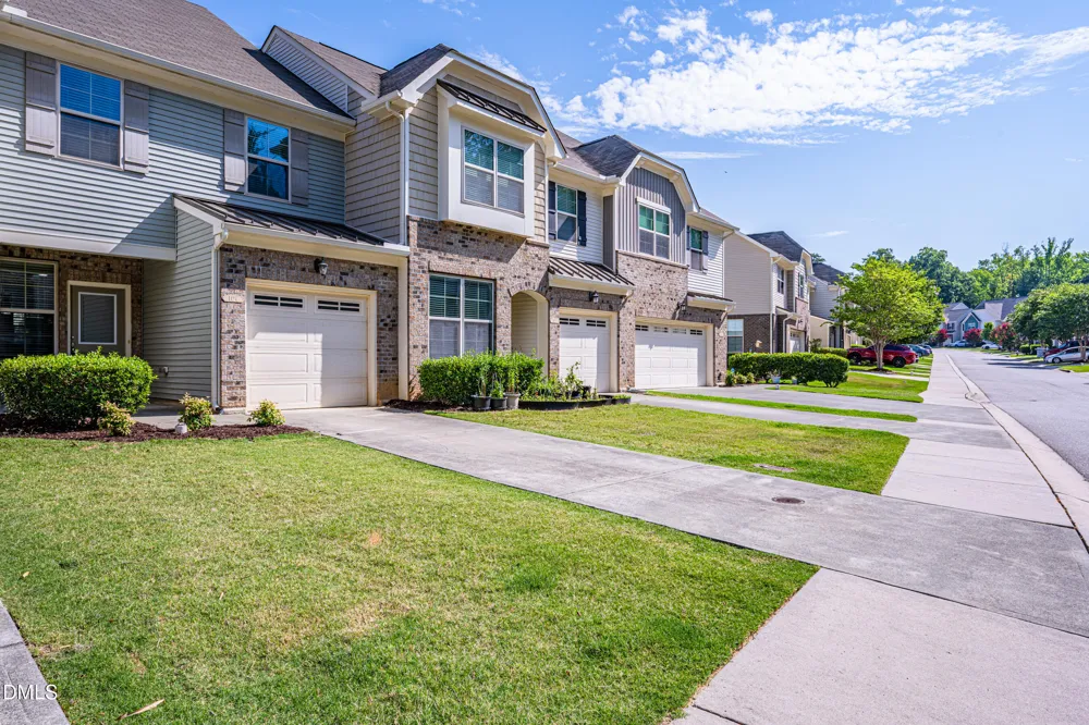 1124 Contessa Drive Cary, NC 27513