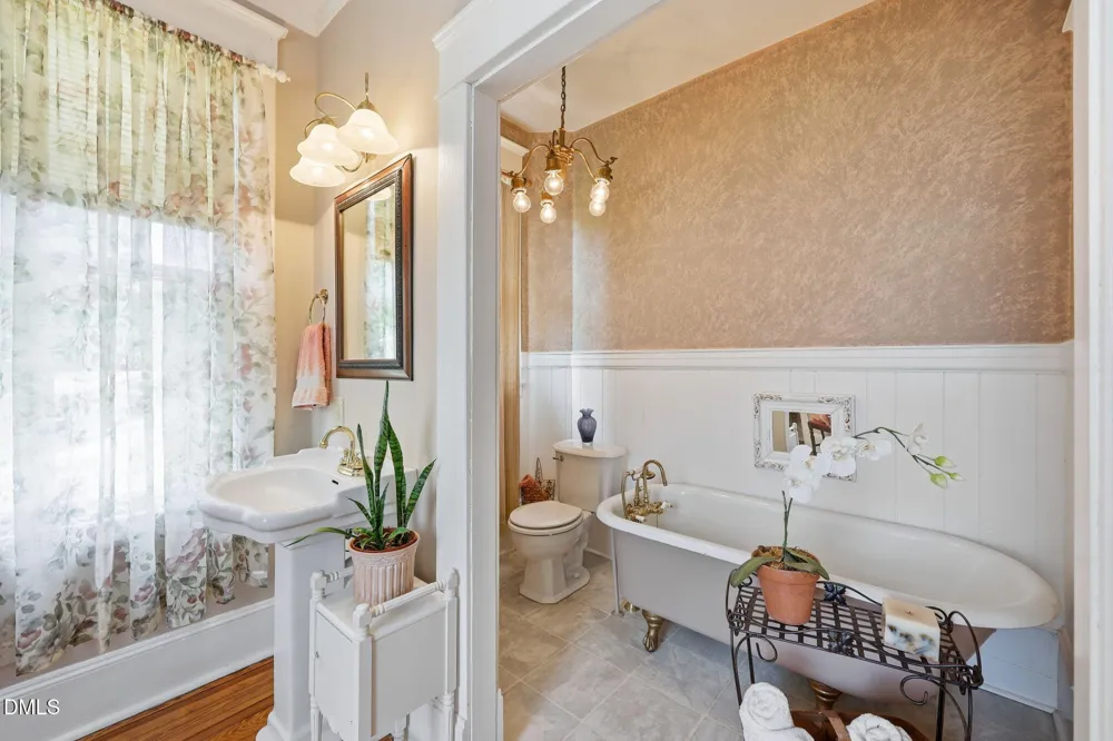 211 Barnette Avenue Roxboro, NC 27573