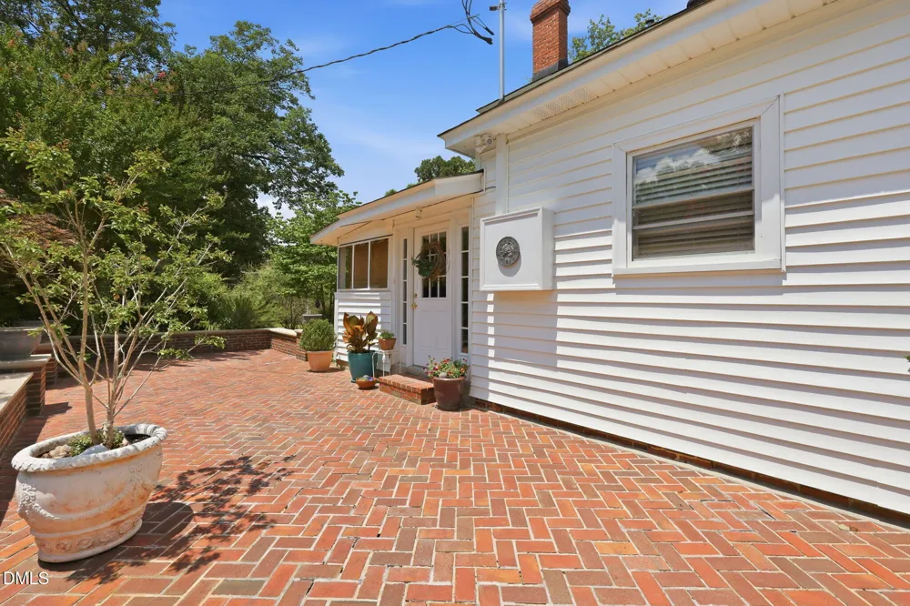 211 Barnette Avenue Roxboro, NC 27573
