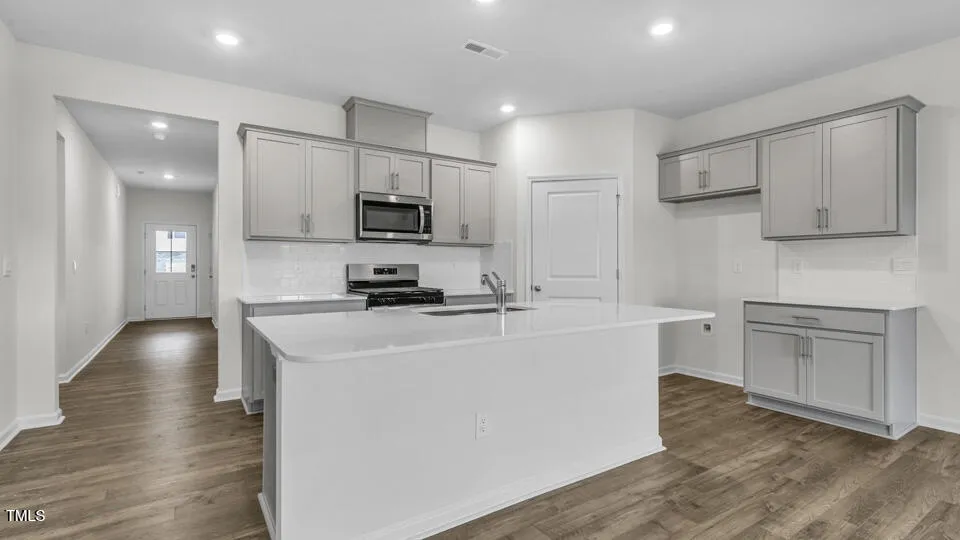 846 Comice Pear Way Willow Springs, NC 27592