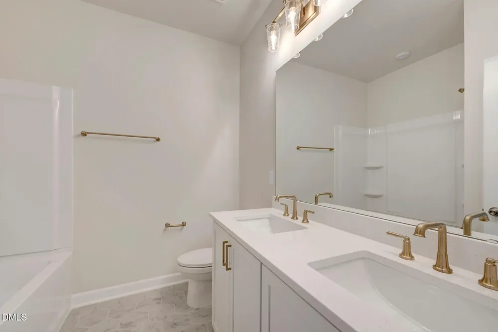 20 Quietwood Way Pittsboro, NC 27312
