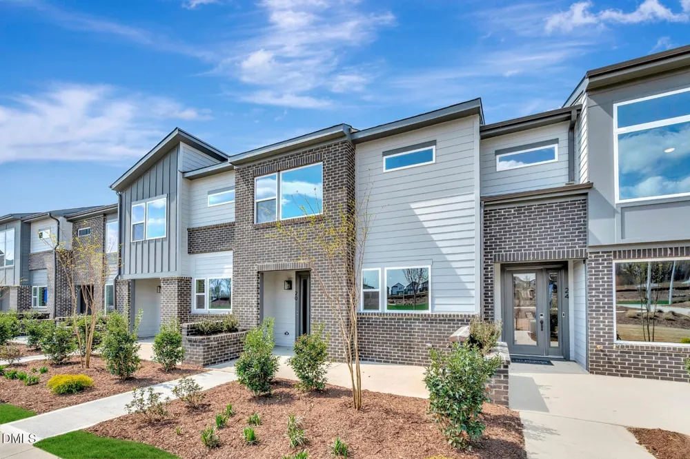 20 Quietwood Way Pittsboro, NC 27312
