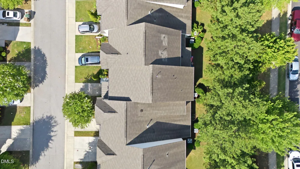 734 Davenbury Way Cary, NC 27513
