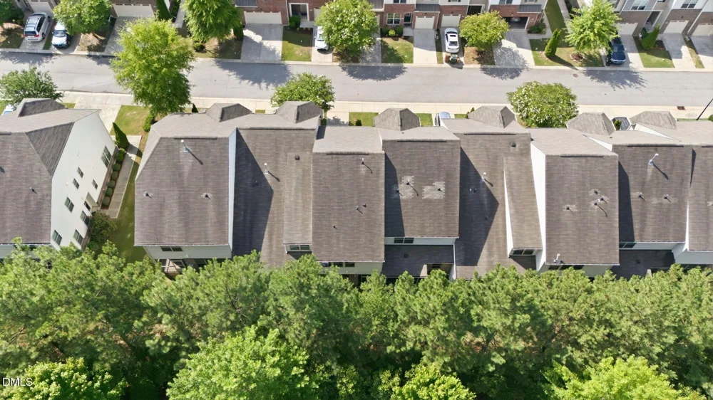 734 Davenbury Way Cary, NC 27513