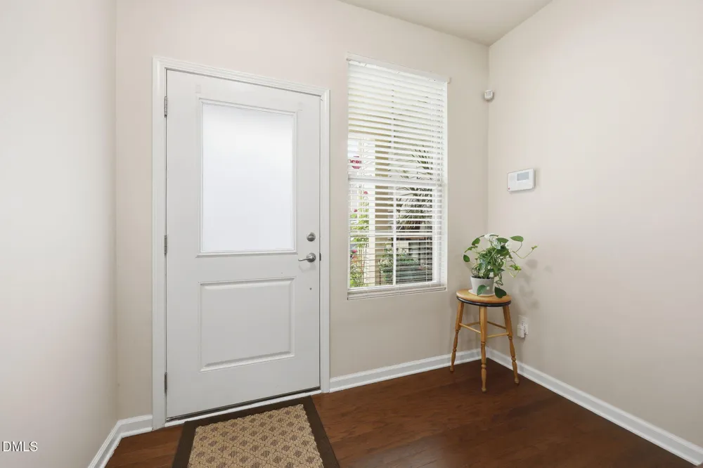 734 Davenbury Way Cary, NC 27513