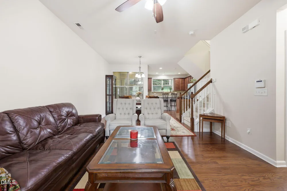 734 Davenbury Way Cary, NC 27513