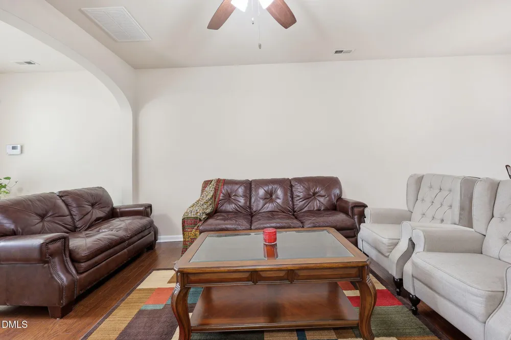 734 Davenbury Way Cary, NC 27513