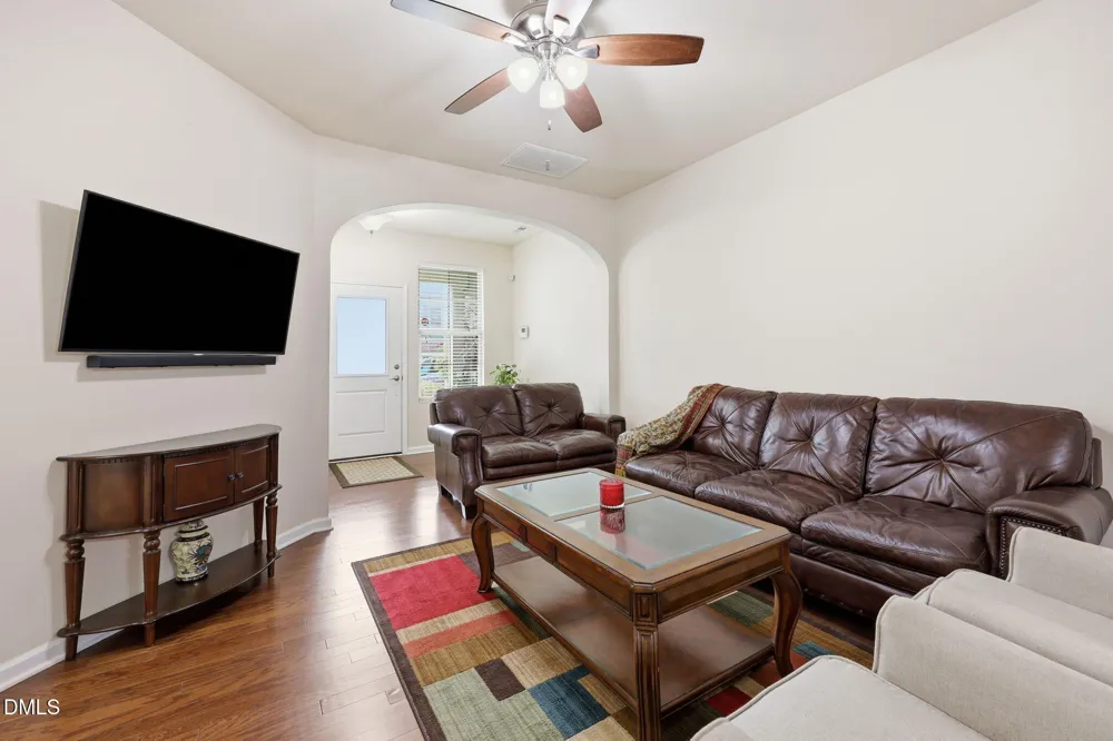 734 Davenbury Way Cary, NC 27513