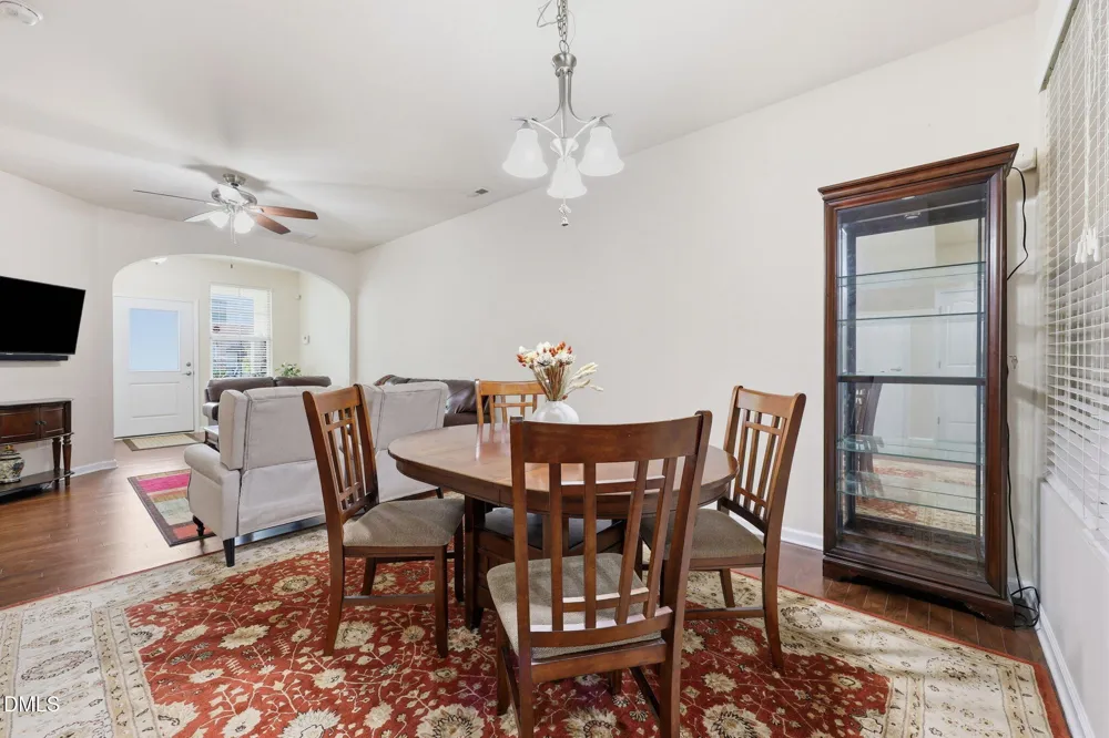 734 Davenbury Way Cary, NC 27513