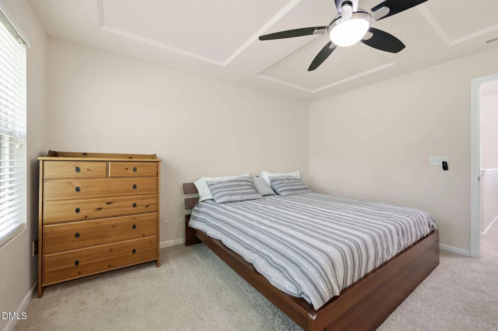 734 Davenbury Way Cary, NC 27513