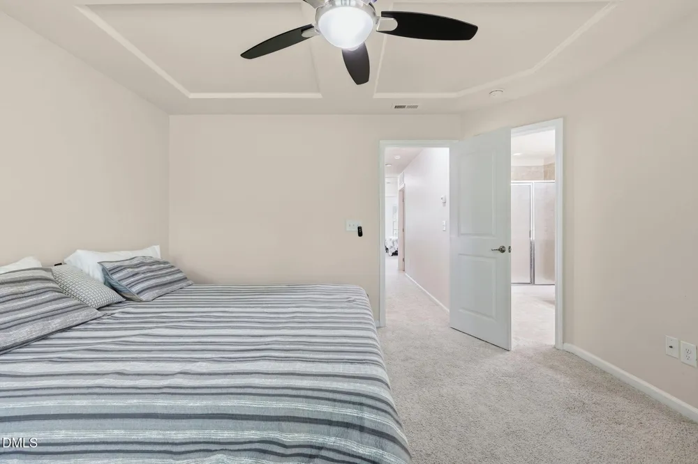 734 Davenbury Way Cary, NC 27513