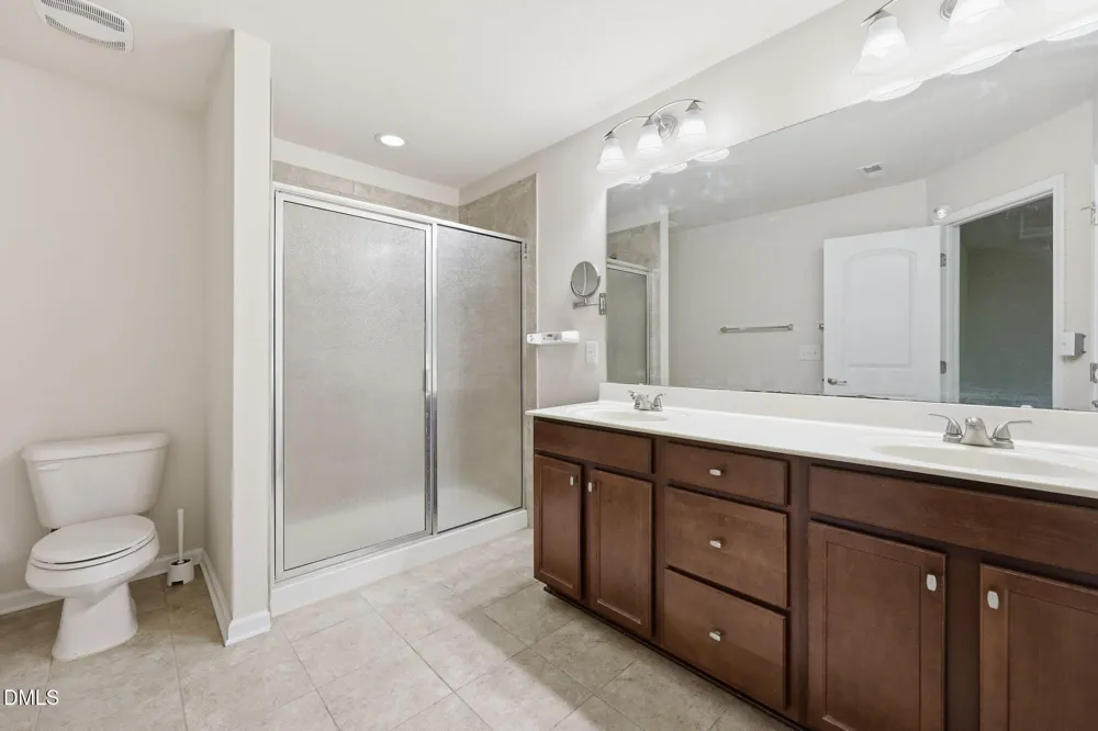 734 Davenbury Way Cary, NC 27513