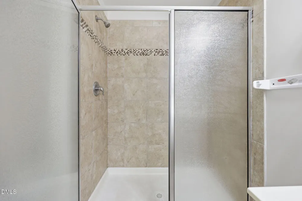 734 Davenbury Way Cary, NC 27513