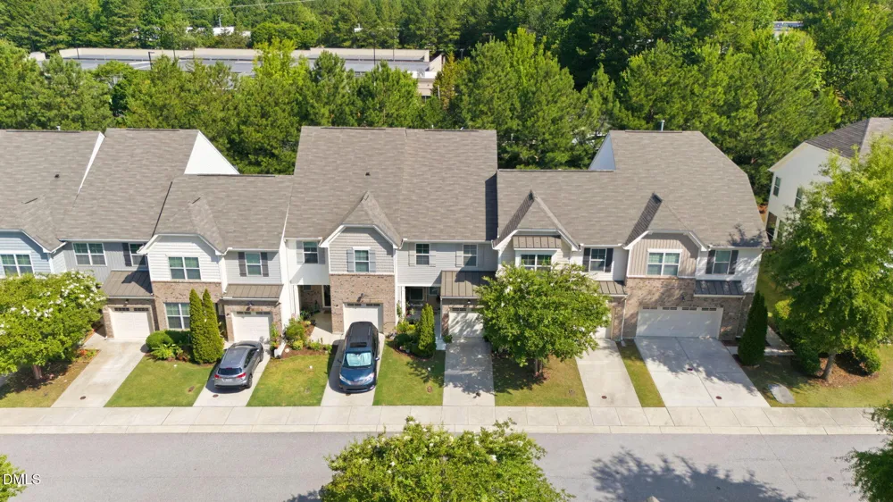 734 Davenbury Way Cary, NC 27513