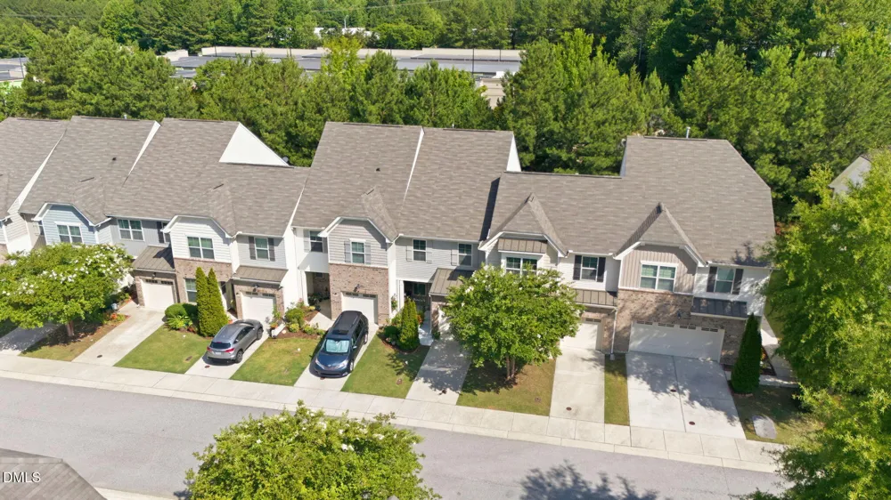734 Davenbury Way Cary, NC 27513