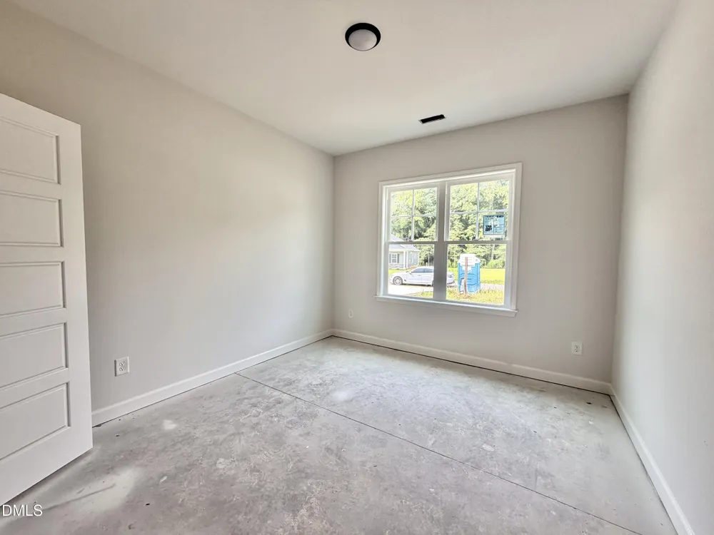 3717 Chatsworth Drive La Grange, NC 28551