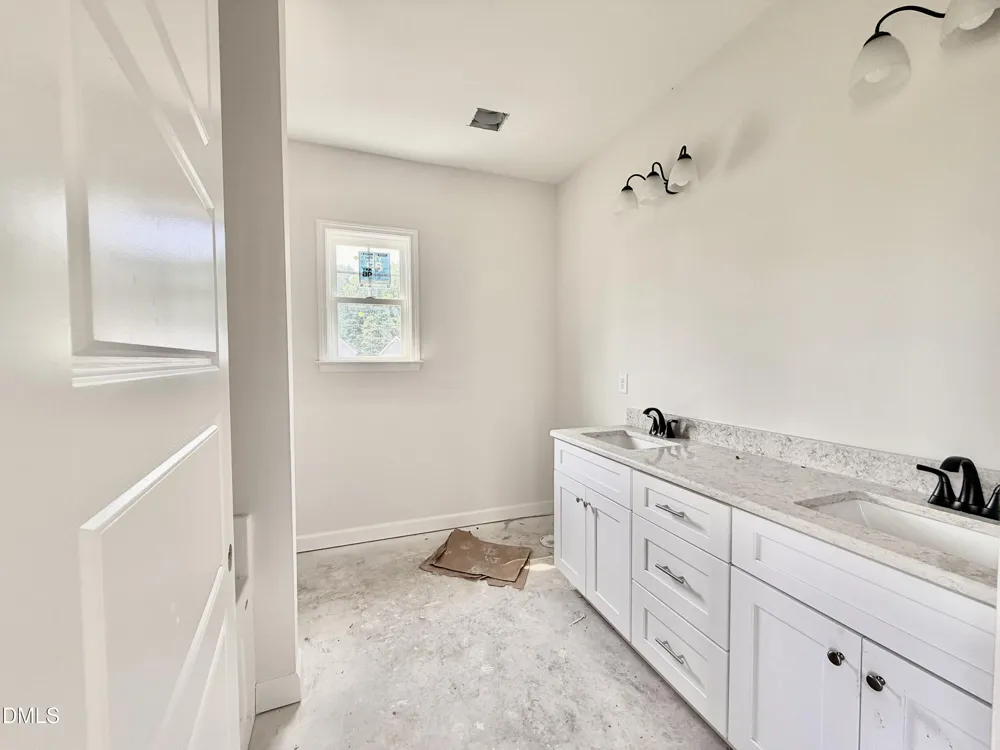3717 Chatsworth Drive La Grange, NC 28551