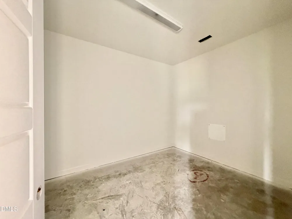 3717 Chatsworth Drive La Grange, NC 28551