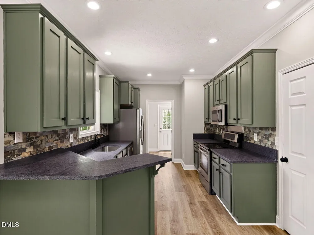 988 Stubby Oaks Road Aberdeen, NC 28315