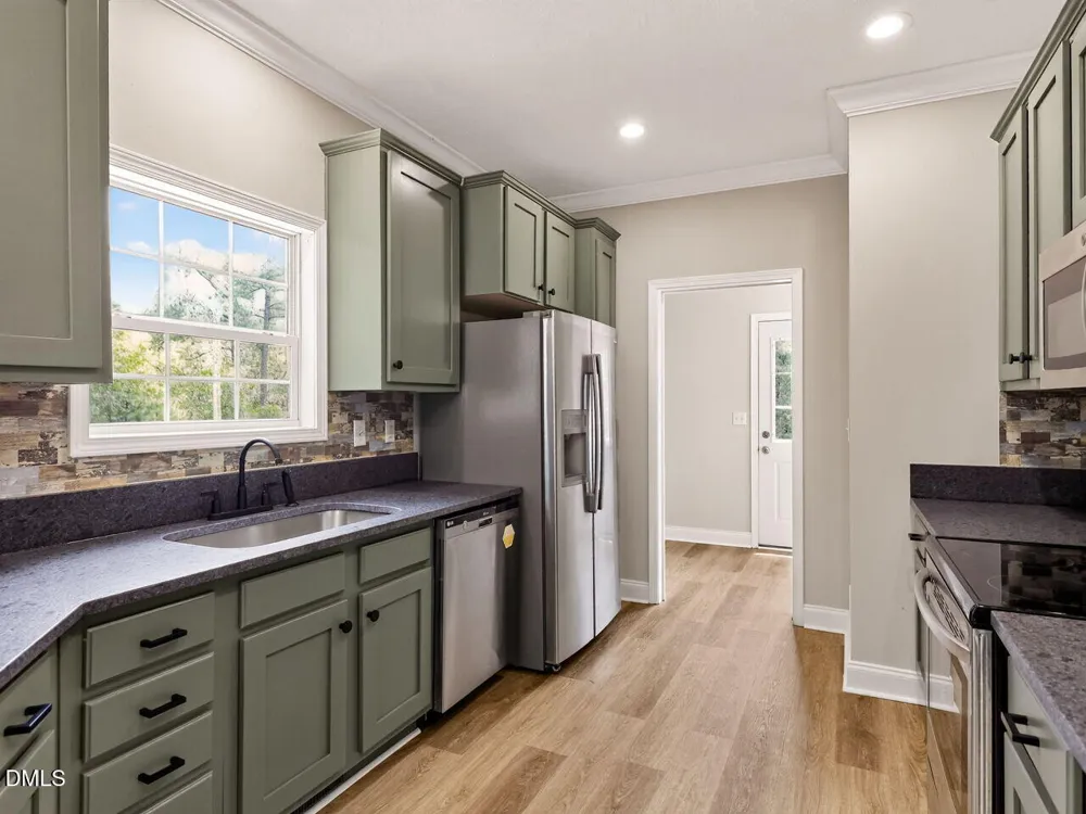 988 Stubby Oaks Road Aberdeen, NC 28315