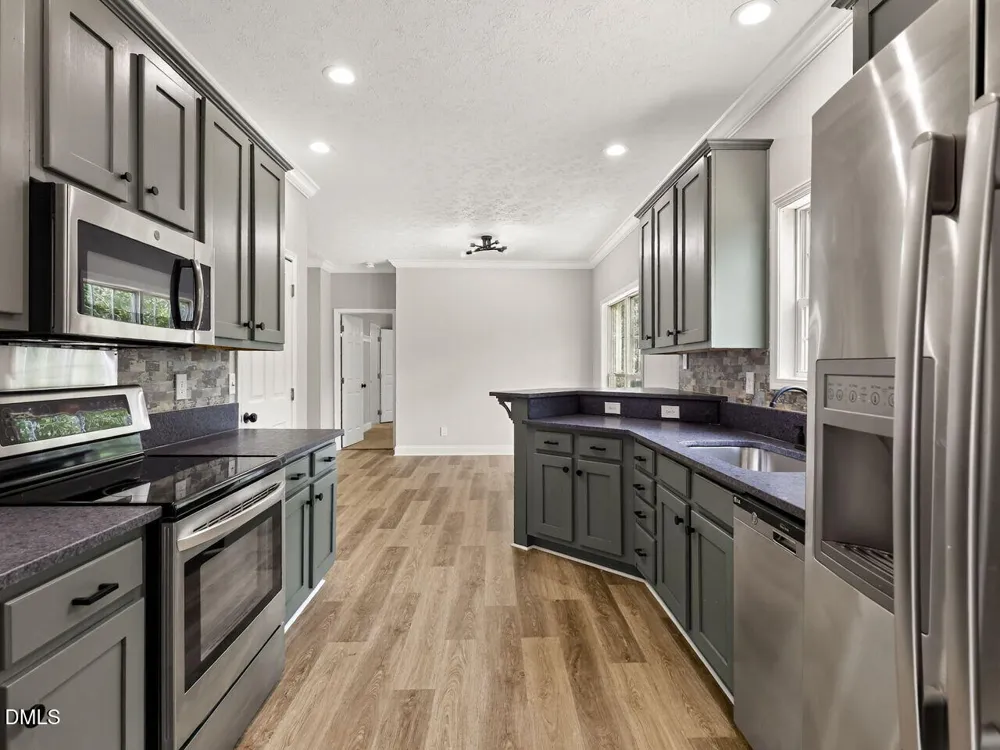 988 Stubby Oaks Road Aberdeen, NC 28315