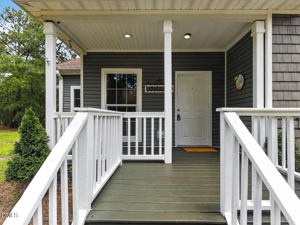 988 Stubby Oaks Road Aberdeen, NC 28315