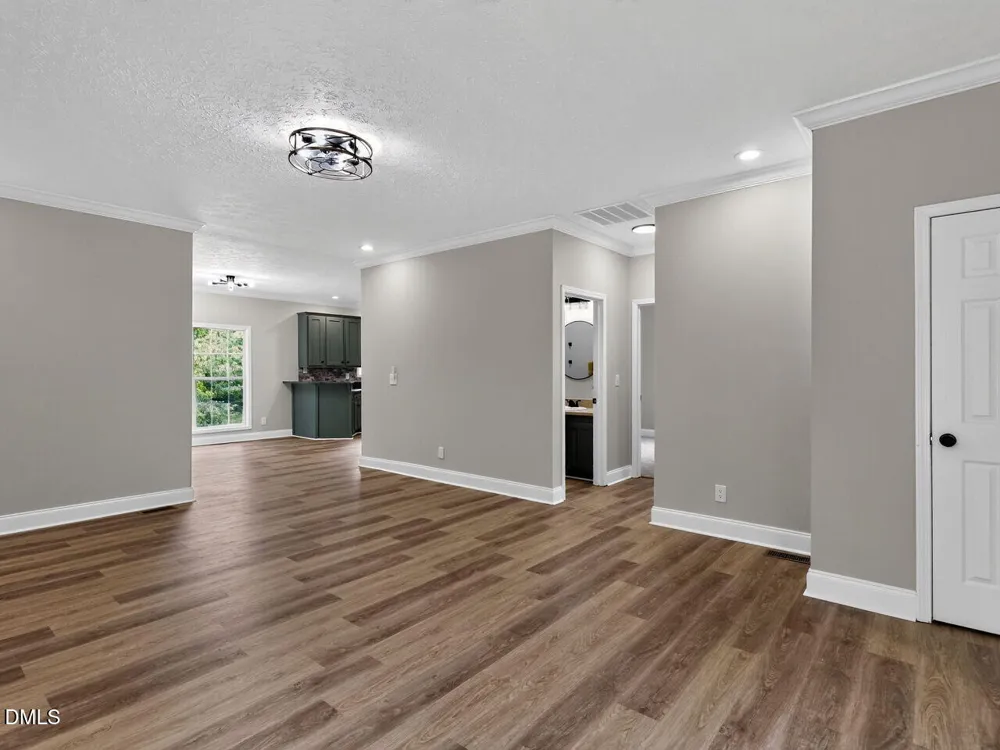 988 Stubby Oaks Road Aberdeen, NC 28315