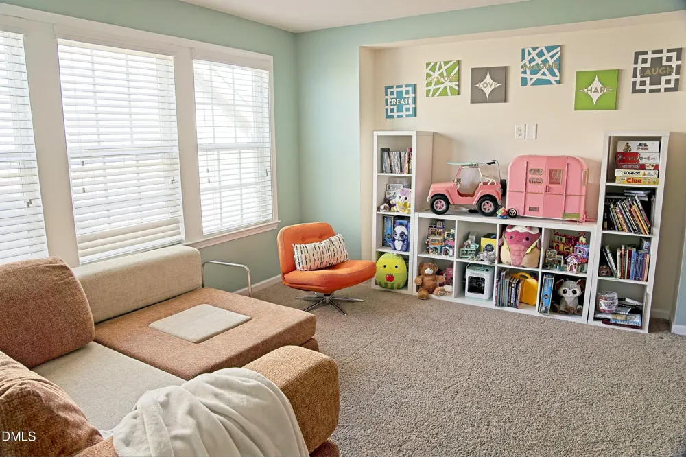201 King Oak Street Holly Springs, NC 27540