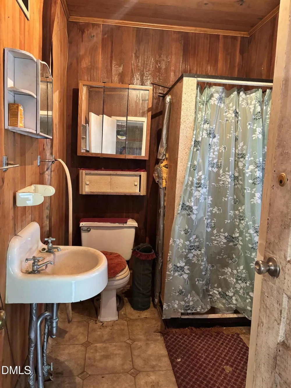 114 College Street Warrenton, NC 27589