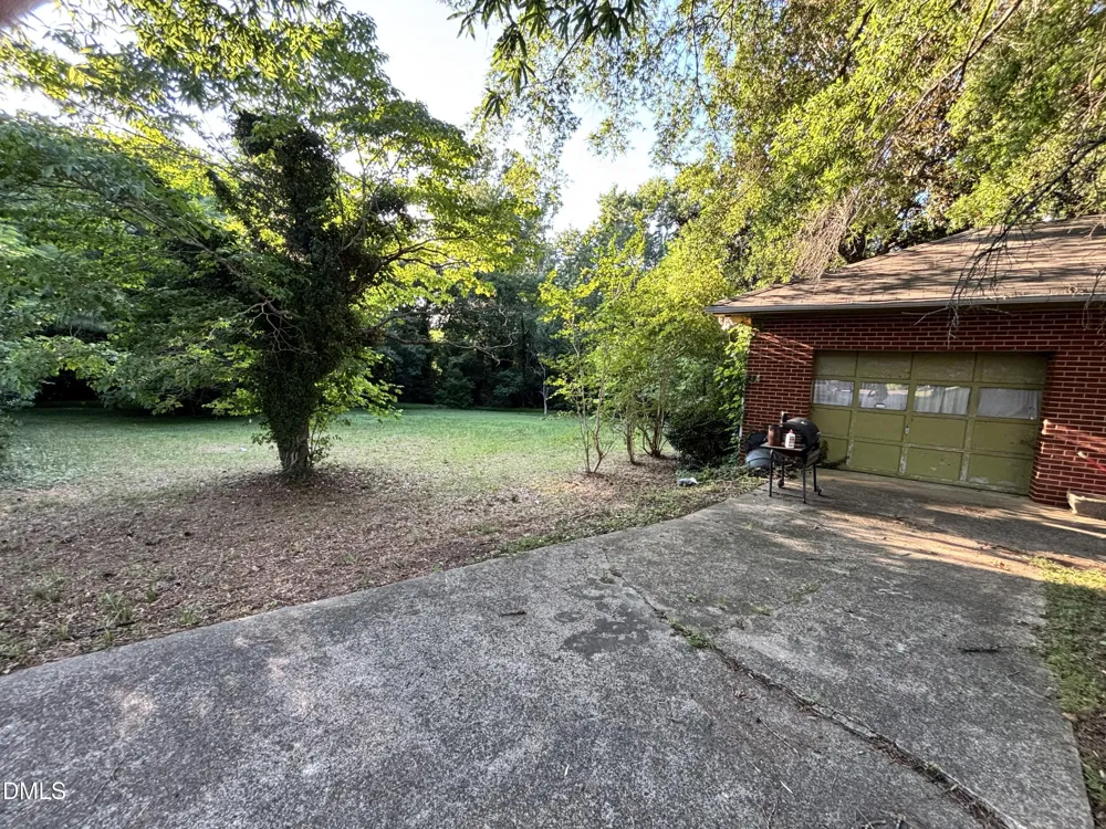 114 College Street Warrenton, NC 27589