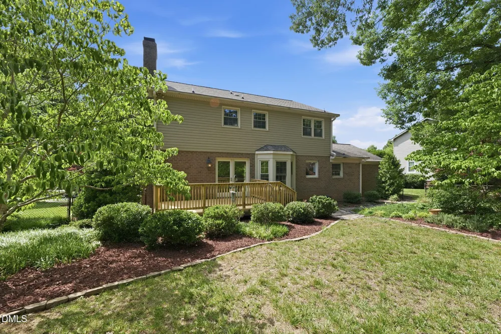 106 Stafford Oak Road Jamestown, NC 27282