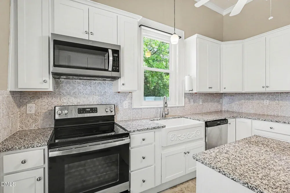 103 Bailey Avenue Kenly, NC 27542