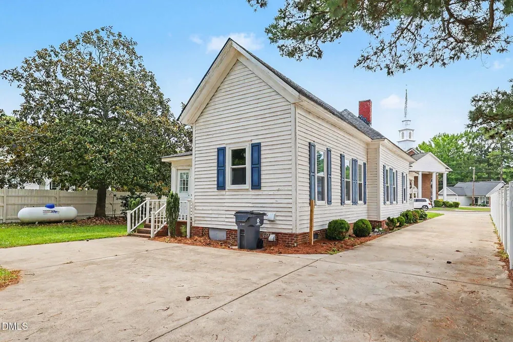 103 Bailey Avenue Kenly, NC 27542