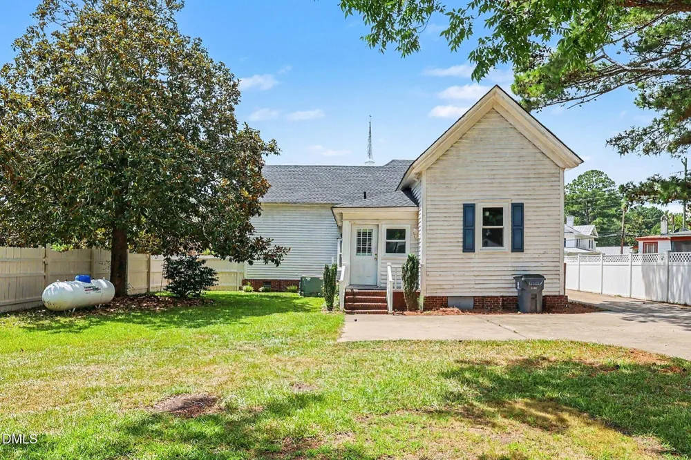 103 Bailey Avenue Kenly, NC 27542
