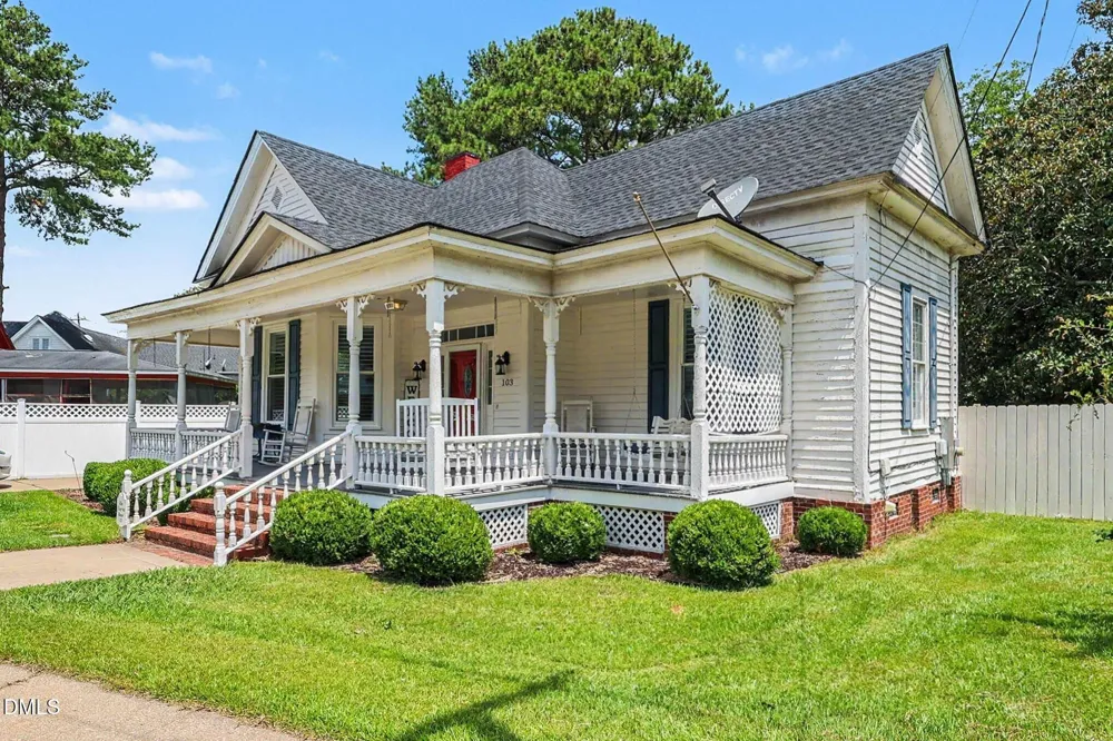 103 Bailey Avenue Kenly, NC 27542