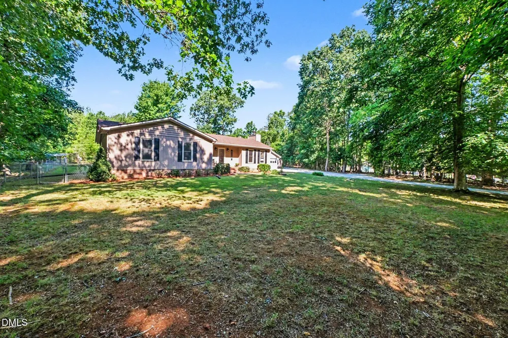 7711 Quail Hollow Drive Hillsborough, NC 27278