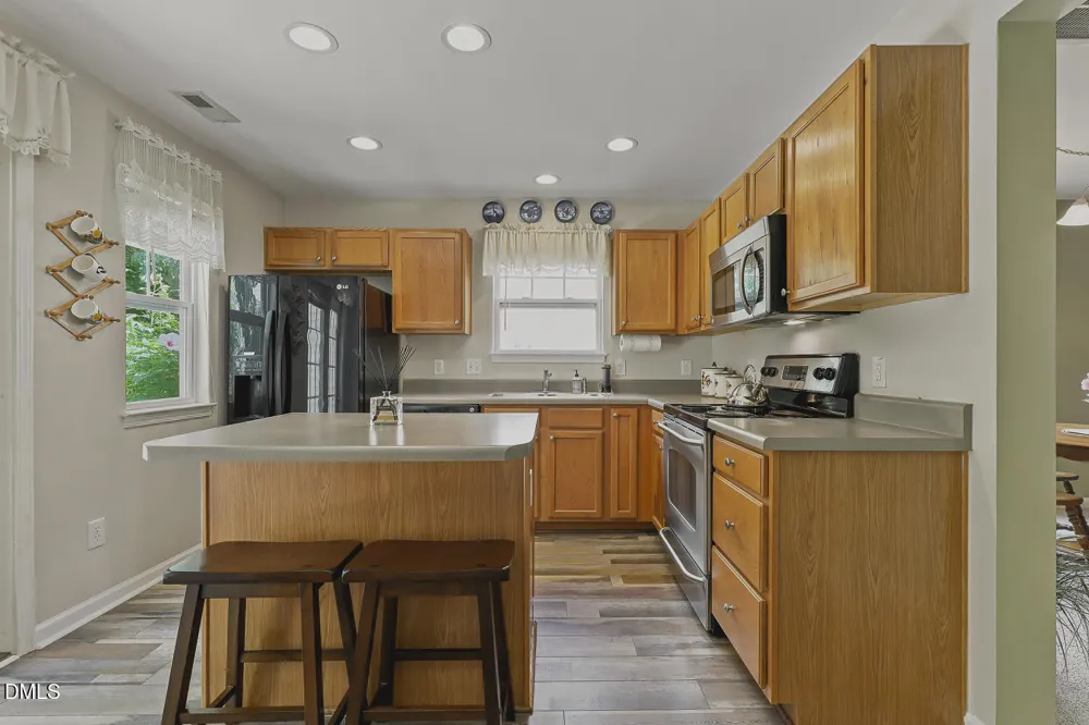 228 Harbor Haven Drive Apex, NC 27502